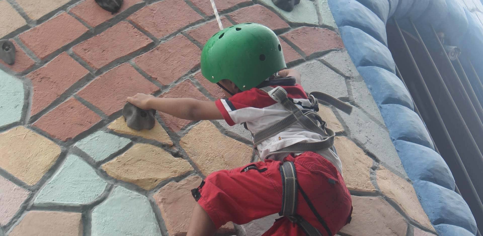 Kids Fun Parcs - Wall Climbing