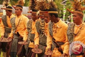 ari Manimbong: Asal Usul, Khasiat, Gerakan dan Keunikannya Mengenal Indonesia